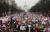 도널드 트럼프 대통령의 취임 이튿날인 지난해 1월21일 워싱턴 DC를 중심으로 진행된 여성 행진.[AFP=연합뉴스]
