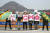 GMO에 반대하는 시민단체들은 GMO 완전표시제 도입을 요구하고 있다. 3월 12일 오전 서울 종로구 청와대 분수대 앞에서 열린 GMO 완전표시제 국민청원운동 개시 기자회견에서 참가자들이 정부의 GMO 표시제 도입을 촉구하는 퍼포먼스를 하고 있다. / 사진:연합뉴스