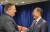 미국 뉴욕에서 만난 폼페이오(왼쪽) 미 국무장관과 이용호 북한 외무상. [사진 폼페이오 트위터 켑처]