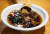 무열왕릉 어귀에 있는 사찰음식 전문점 &#39;연화 바루&#39;에서 만든 버섯 탕수육 &#39;탕수이&#39;. 사찰음식의 주요 재료가 버섯이다. 손민호 기자