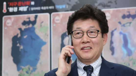 조명래 환경장관 후보자, 김수현 사회수석과 공저 활동