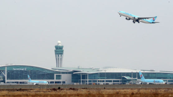 “항공기 조종사 해외 유출 심각…86%가 중국행”