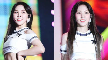 PHOTOS: RED VELVET's WENDY Dazzles Fans by Appearing on Stage without Bangs