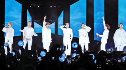 BTS Rewrites K-pop History as They Make Successful U.S. Stadium Debut