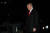 10일(현지시간) 오마하 유세 뒤 백악관에 돌아온 도널드 트럼프 미 대통령. [AP=연합뉴스]