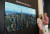 LG전자가 지난달 독일 베를린에서 열린 &#39;IFA 2018&#39;에서 공개한 88인치 8K OLED TV. 세계 최대 크기의 OLED TV로 업계에서는 내년 출시할 것으로 전망한다. [사진 LG전자] 