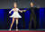 스마트 의족을 착용한 에이드리언 데이비스가 2014년 TED 콘퍼런스에서 춤을 추고 있다. 그녀는 보스턴 폭탄 테러로 다리를 잃었다. [사진 TED]