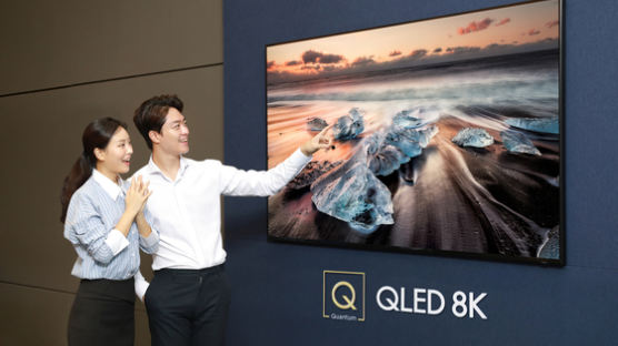 ‘아파트 한 평 값’ 삼성 8K TV 출시…LG는 88인치 OLED로 맞불 