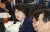 자유한국당 김승희 의원이 15일 오전 국회에서 열린 보건복지위원회의 식품의약품안전처 등 국정감사에서 질의하고 있다.[연합뉴스]