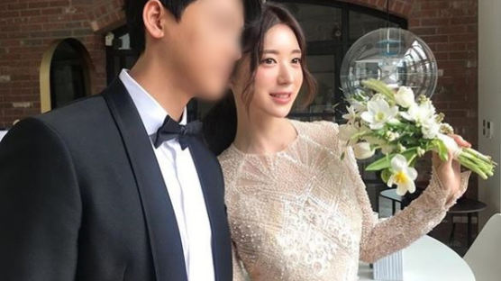 유혜주 결혼 소식에 온라인 들썩…유부녀된 얼짱들 모아 보니