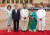 문재인 대통령과 김정숙 여사가 7월 10일 오전(현지시간) 뉴델리 대통령궁에서 열린 공식환영식에서 나트 코빈드 인도 대통령 내외, 나렌드라 모디 인도 총리(오른쪽)와 기념촬영을 하고 있다. [청와대사진기자단]