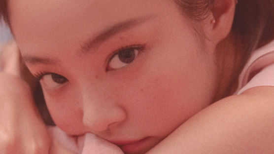 JENNIE SOLO Poster Realeasd! What's in her Photobook?