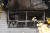 9일 오전 화재가 발생한 서울 종로구 관수동의 한 고시원에서 경찰과 소방 관계자들이 화재 감식을 하고 있다. [뉴스1]