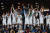 11일 이란 테헤란 아자디 스타디움에서 열린 아시아축구연맹 챔피언스리그 결승전에서 우승을 확정한 일본 가시마 앤틀러스가 우승 트로피를 들어올리면서 포효하고 있다. [EPA=연합뉴스]