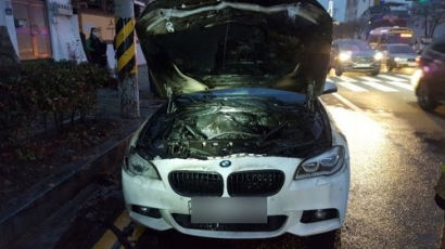 안전 검사 받은 2014년식 BMW 530d 주행 중 화재