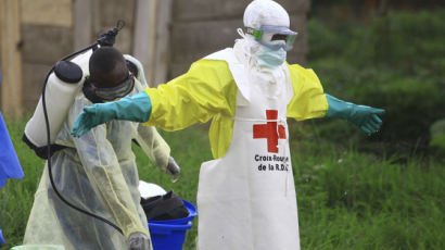 다시 고개 드는 '에볼라 공포'…민주콩고 사망자 200명 넘어