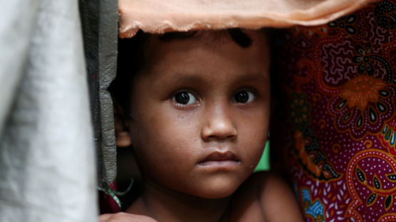  [채인택의 글로벌 줌업] 세계 최빈국 방글라데시에 120만 난민이 몰려왔다