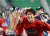 한국시리즈 우승을 차지한 뒤 우승트로피 앞에서 미소짓고 있는 김광현. [연합뉴스]