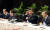 아시아태평양경제협력체(APEC) 정상회의 참석차 파푸아뉴기니를 찾은 문재인 대통령이 17일 오후 포트모르즈비 시내 스탠리 호텔에서 시진핑(習近平) 중국 국가주석과 정상회담을 하고 있다. 청와대 사진기자단