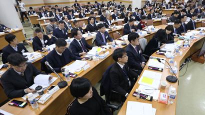 전국 판사대표 114명, 초유 현직법관 탄핵 요청