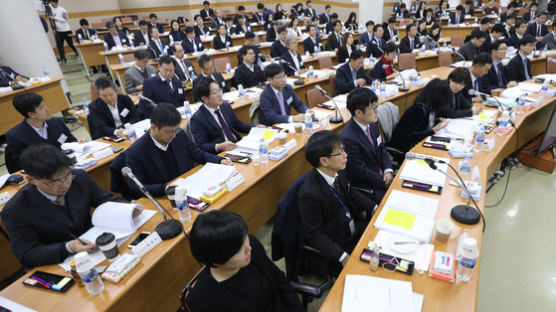 전국 판사대표 114명, 초유 현직법관 탄핵 요청