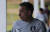 한국축구대표팀 벤투 감독이 19일 호주 브리즈번 페리 공원 훈련장에 들어서고 있다.   호주와의 평가전을 무승부로 마친 대표팀은 20일 우즈베키스탄과 평가전을 한다. [연합뉴스]