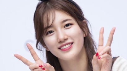 SUZY Shares Her Makeup Picks, Fans in Awe of Her Beauty!