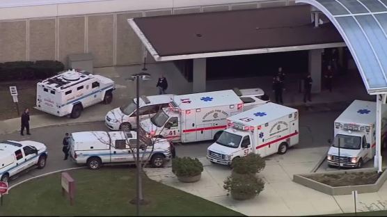 美 시카고 한 병원서 총격 사건 일어나…경찰관 포함 4명 중태