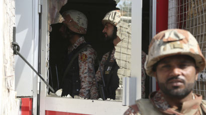 “중국이 착취하고 있다”…파키스탄 반군, 中영사관 테러 공격