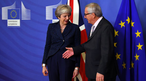 EU·영국, 브렉시트 합의문 공식 서명…비준절차 착수