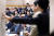 지난 19일 전국법관대표회의는 동료 판사 탄핵 안건에 대해 전체 105명 가운데 찬성 53표로 가결했다. 강정현 기자