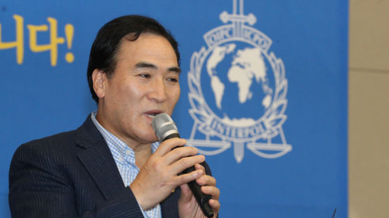  한국인 인터폴 총재 지원 놓고, 경찰 밤새 읍소한 이유