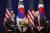 문재인 대통령과 도널드 트럼프 미국 대통령이 지난 9월 미국 뉴욕 롯데뉴욕팰리스호텔 허버드룸에서 열린 한미정상회담에서 대화를 나누고 있다. (청와대 제공)