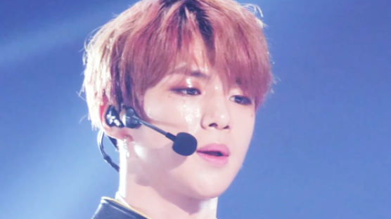 Rookie to Daesang In Just One Year! But Why Was KANG DANIEL Crying