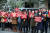 1일 오후 서울 여의도 더불어민주당 중앙당사 앞에서 민주당원연합 관계자들이 이재명 경기지사의 탈탕을 촉구하는 기자회견을 하고 있다. [연합뉴스]