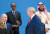 G20 회의장에서 세계 3대 산유국 정상이 마주쳤다. 도널드 트럼프 미 대통령이 무함마드 빈 살만 사우디 왕세자(오른쪽)와 가벼운 미소를 나눴다. 푸틴 러시아 대통령(왼쪽)은 눈길을 피했다. [로이터=연합뉴스]