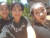 피아비(가운데)가 조국 캄보디아에서 가족과 함께 찍은 사진. [사진 피아비]