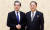 이용호 북한 외무상(오른쪽)과 왕이 중국 외교담당 국무위원 겸 외교부장(왼쪽) [AP=연합뉴스]