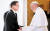 지난 10월 18일 바티칸을 방문한 문재인 대통령을 프란체스코 교황이 반기고 있다. [연합뉴스]