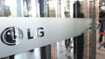법원, LG 100억대 탈세 정식재판 회부…검찰은 벌금형 약식기소 
