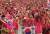 2002월드컵 당시 전국을 뜨겁게 달군 붉은악마의 응원 열기. 베트남 우승 장면과 닮았다. [중앙포토]