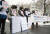 지난 13일 서울시교육청 앞에서 혁신학교 지정을 반대하고 있는 입주 예정 주민들. [연합뉴스]