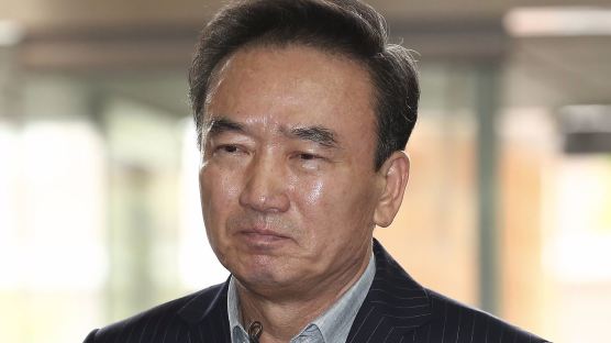 ‘여직원 성추행’ 최호식 전 회장 징역 1년 6개월 구형