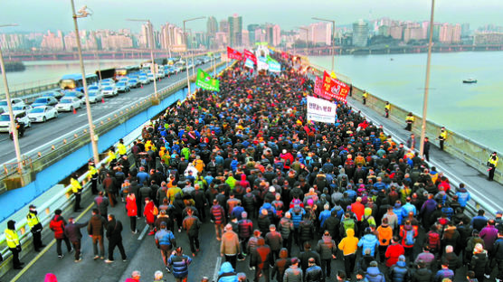 [사진] “카카오 카풀 반대” 택시 25만 대 파업