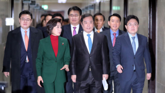 박근혜표 징계규정 손보는 한국당…“정권 표적 수사 대응”