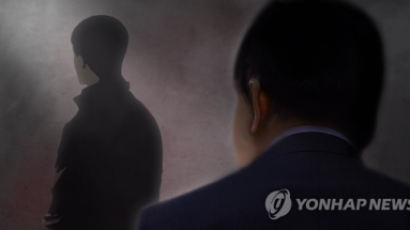 '동성 제자 성폭행' 유명 성악가 2심서 징역 6년