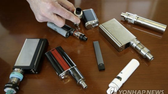 "전자담배, 일반담배보다 95% 안전…금연도구로 권장해야"