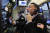 Trader Jonathan Mueller, foreground, works in a booth on the floor of the New York Stock Exchange near the close of trading, Thursday, Dec. 27, 2018. U.S. stocks staged a furious late-afternoon rally Thursday, closing with gains after erasing a 600-point drop in the Dow Jones Industrial Average. (AP Photo/Richard Drew) <저작권자(c) 연합뉴스, 무단 전재-재배포 금지>
