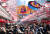 27일(현지시간) 일본 도쿄 상점 거리에 돼지해를 상징하는 그림이 걸려있다.일본 사람들은 신년에 주로 신사나 사찰에 가서 새해 소망을 기원하는 참배를 한다. [EPA=연합뉴스]