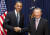  2010년 7월 LG화학 미국 홀랜드 전기차배터리 공장 기공식에서 구 회장과 오바마 전 미국 대통령이 악수하고 있는 모습. [사진 LG]